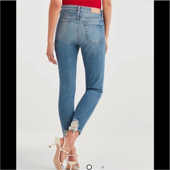 7 For All Mankind Light Blue Cropped Jeans - Picture 1 of 2